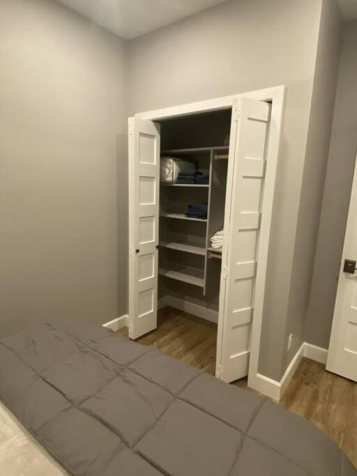 Apartment Apartment, Walkout Basement, Homer, Views! *